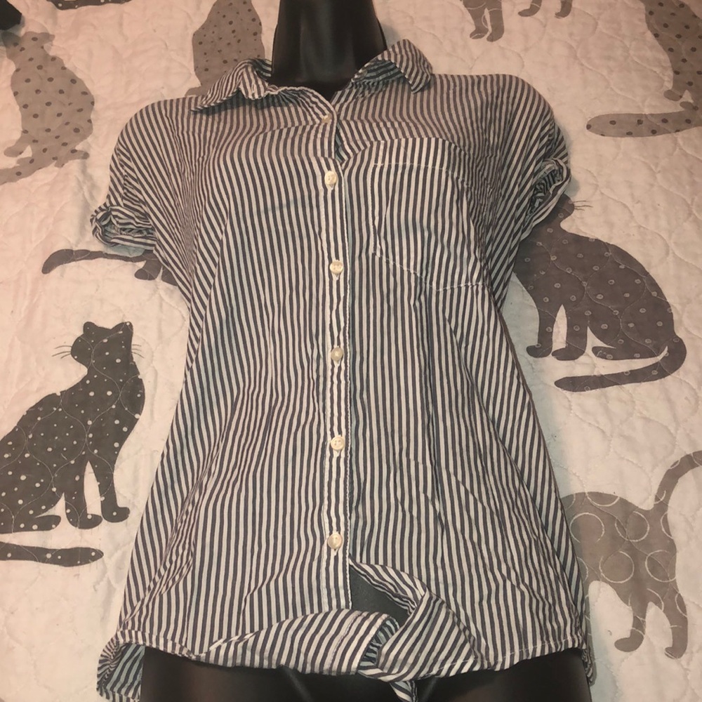 Old navy size medium striped button up
